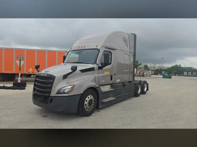 2025 Freightliner Cascadia 126