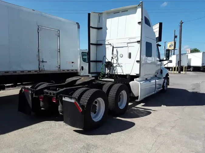 2020 NAVISTAR INTERNATIONAL LT625 SLPR CAB