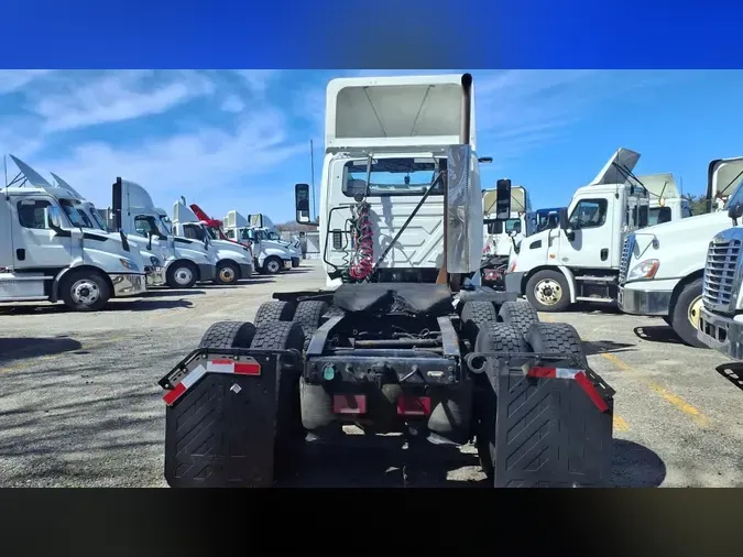2019 NAVISTAR INTERNATIONAL LT625 DAYCAB T/A067cec8e6e2f1789b18823973fd31aea
