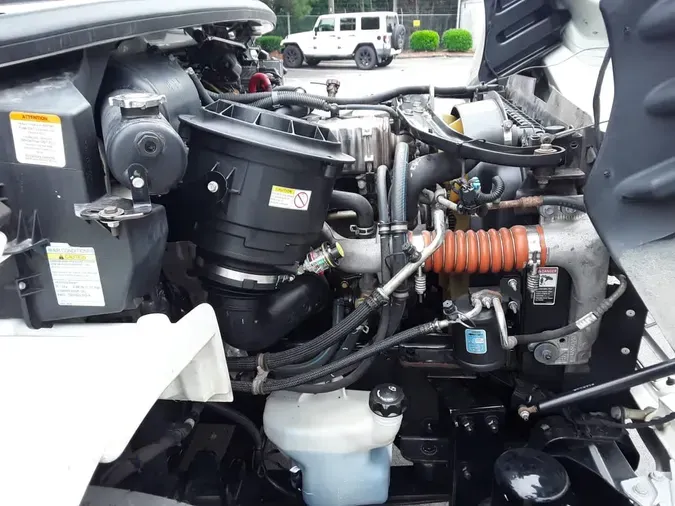 2019 FREIGHTLINER M2 106