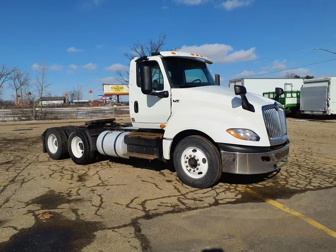 2018 NAVISTAR INTERNATIONAL LT625 DAYCAB T/A