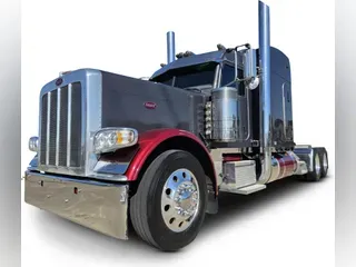 2023 Peterbilt 389