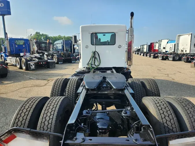 2018 KENWORTH T370