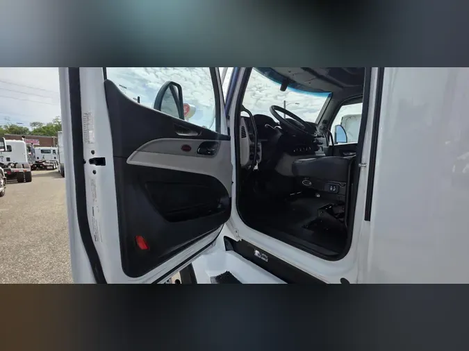 2024 Peterbilt 579