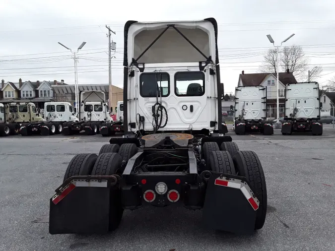 2020 FREIGHTLINER/MERCEDES NEW CASCADIA PX12664