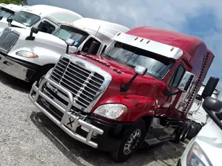2017 Freightliner CASCADIA 125