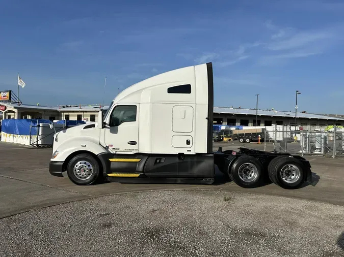 2021 Kenworth T680