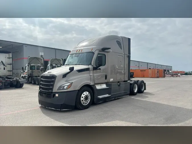2022 Freightliner Cascadia
