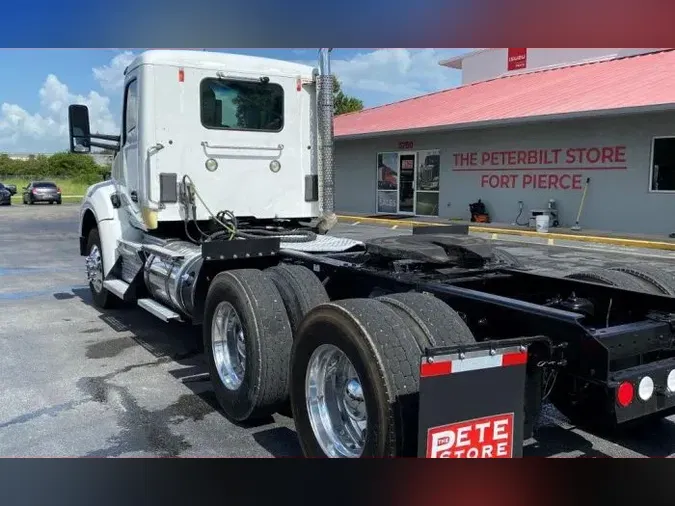 2015 Kenworth T880