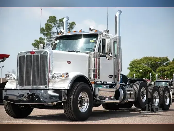 2026 PETERBILT 589