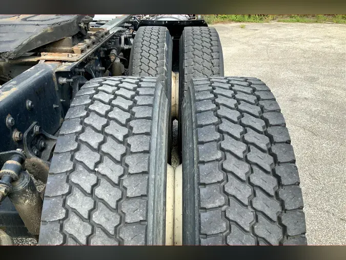 2019 INT LT625 6x4