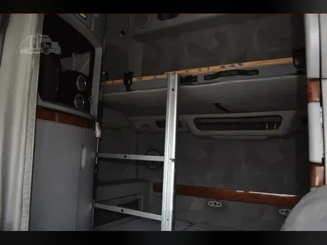 2007 VOLVO VNL64T780