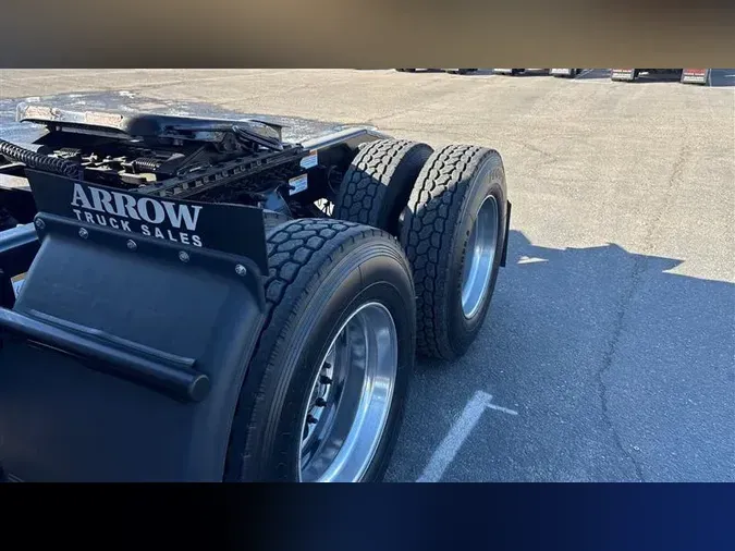 2020 FREIGHTLINER CASCADEVO1