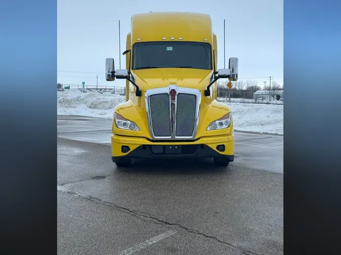 2023 KENWORTH T680