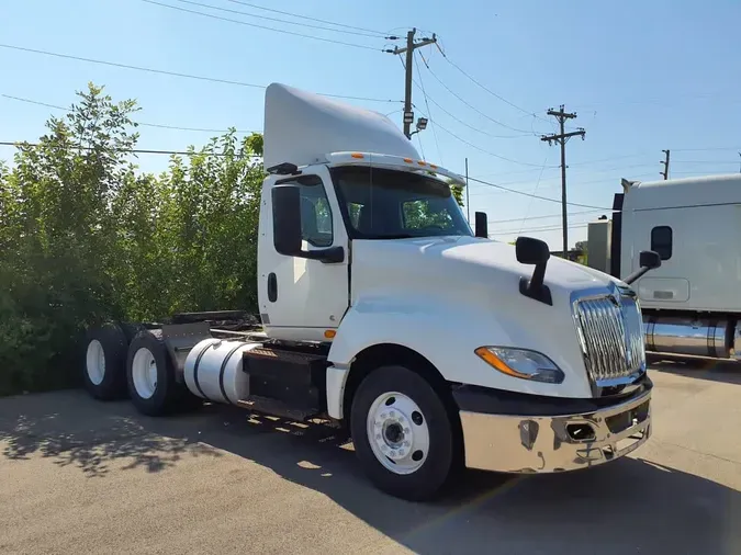 2019 NAVISTAR INTERNATIONAL LT625 DAYCAB T/A