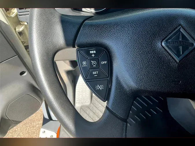 2022 INT LT625 6x4