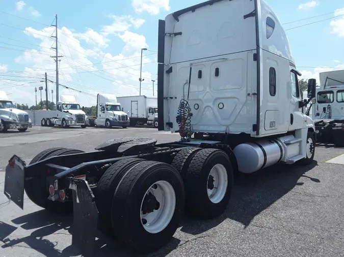 2019 FREIGHTLINER/MERCEDES CASCADIA 125