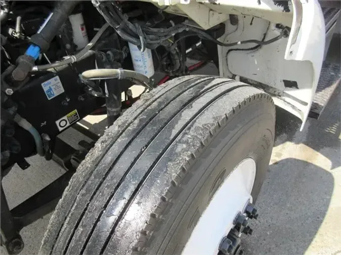 2013 PETERBILT 337