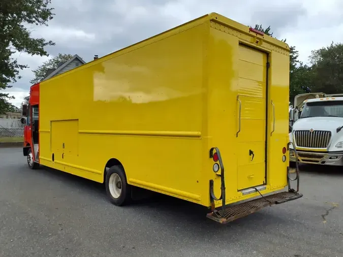 2016 FRTLR CUSTOM CHASSIS CORP MT55