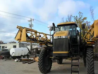 2015 RoGator 1100B (1260)