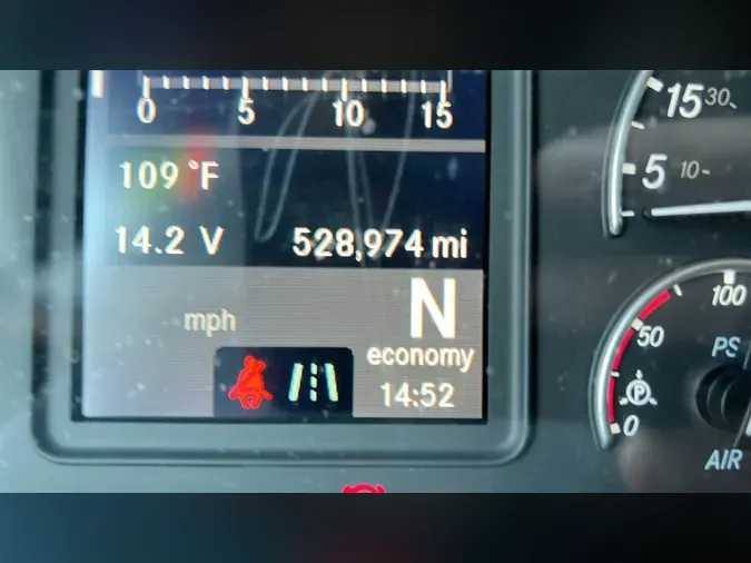 2020 Freightliner Cascadia 126