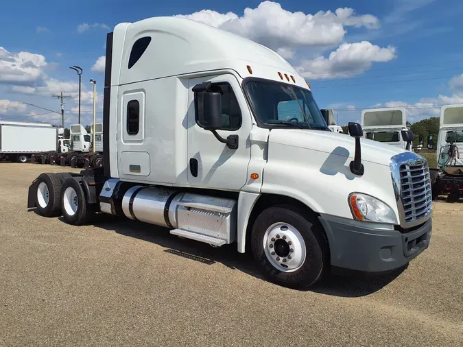 2019 FREIGHTLINER/MERCEDES CASCADIA 125