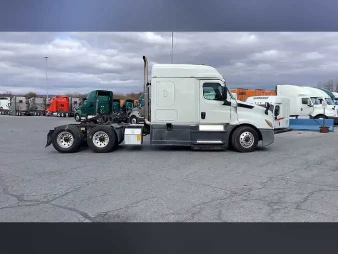 2020 Freightliner Cascadia 12606bea62049ab86d46e409b1fb4b81b12