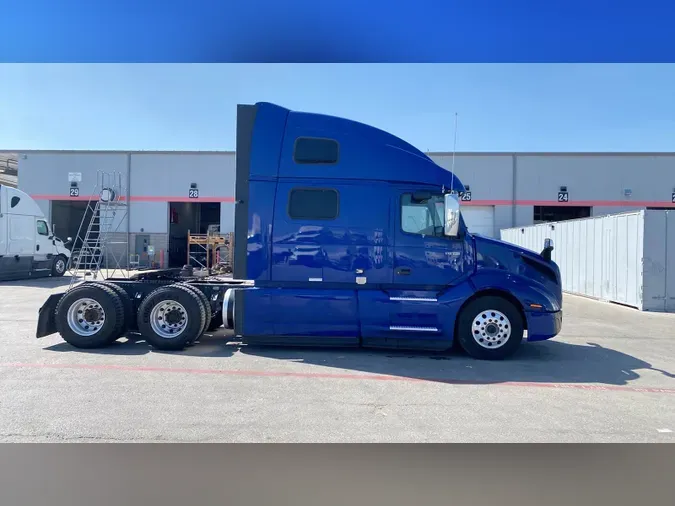 2023 Volvo VNL86006c22a51a0d32dc007a258f240d27e41