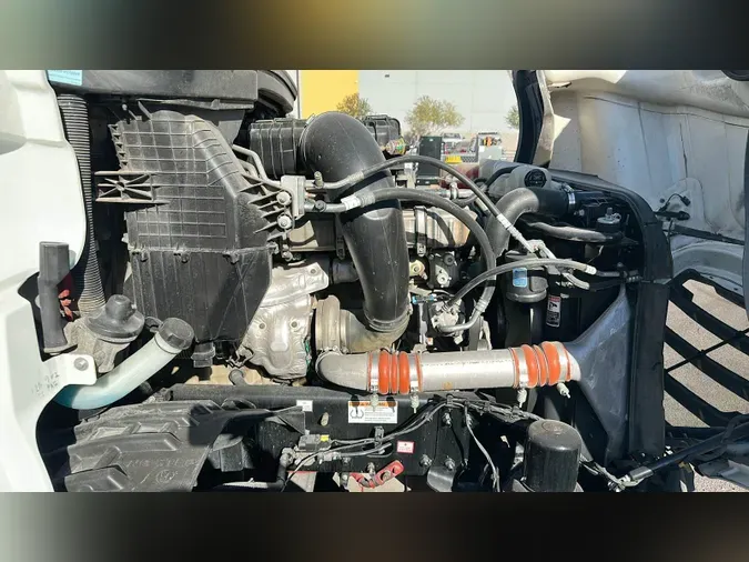 2021 Freightliner Cascadia 126