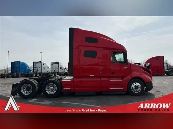 2023 VOLVO VNL760