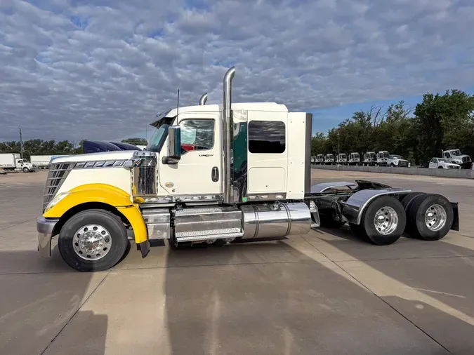 2019 INTERNATIONAL LoneStar