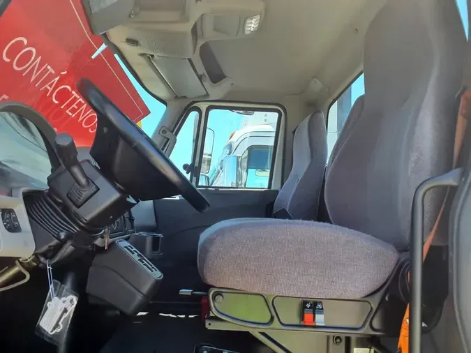 2019 NAVISTAR INTERNATIONAL 4300