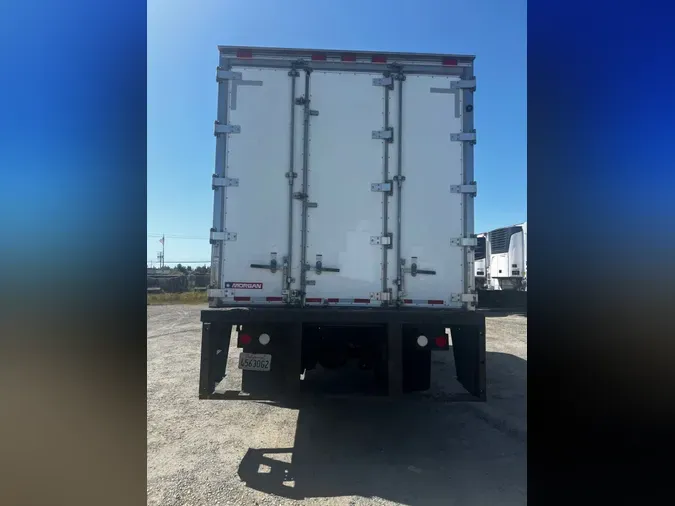 2018 FREIGHTLINER/MERCEDES M2 106