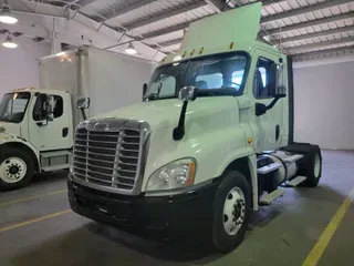 2015 Freightliner CASCADIA 125