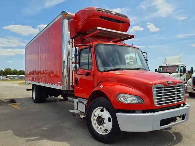 2017 FREIGHTLINER/MERCEDES M2 106