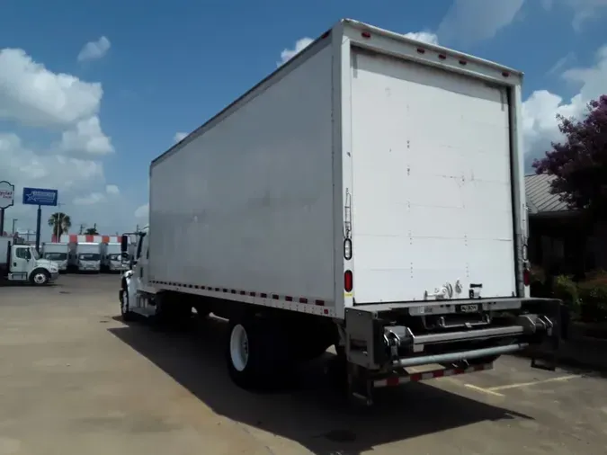2016 FREIGHTLINER M2 106