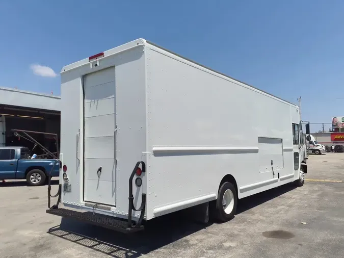 2018 FRTLR CUSTOM CHASSIS CORP MT55