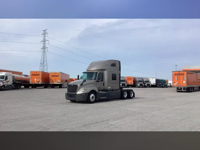 2022 International LT06e358301920bf7b1d6babb90c6e8eb6
