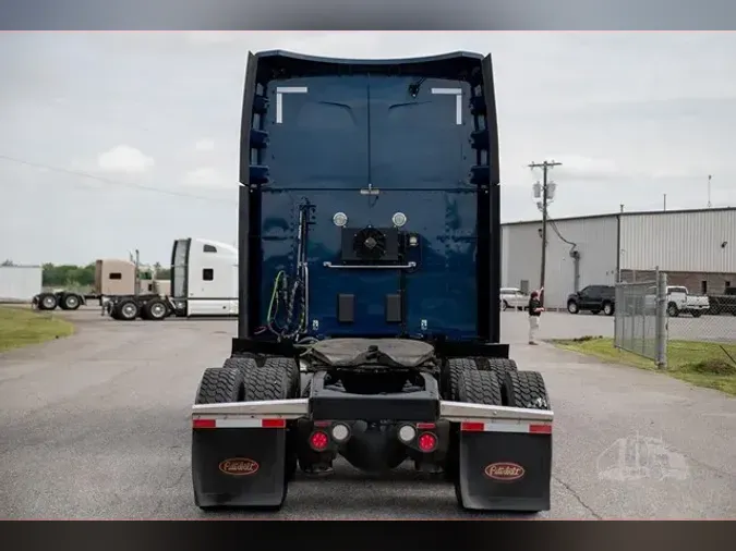 2020 PETERBILT 579