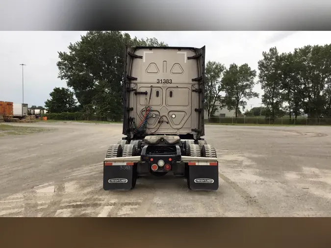 2024 Freightliner Cascadia 126