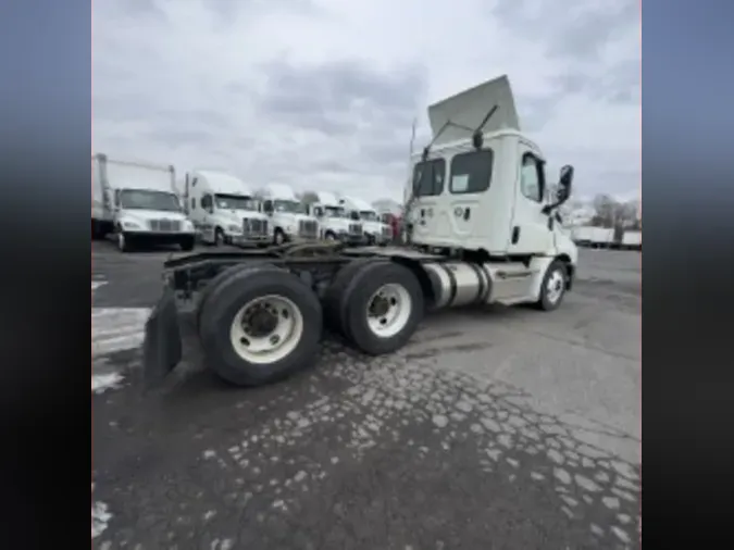 2021 FREIGHTLINER/MERCEDES NEW CASCADIA PX12664