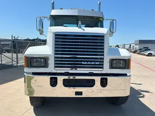 2020 MACK PI64T