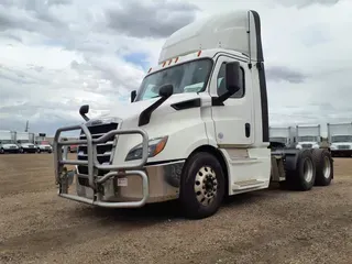 2020 FREIGHTLINER NEW CASCADIA 116