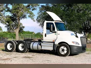 2022 INT LT625 6x4