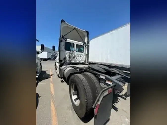 2019 FREIGHTLINER/MERCEDES NEW CASCADIA 116