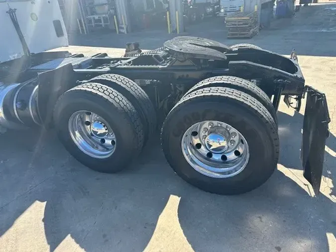 2019 PETERBILT 579