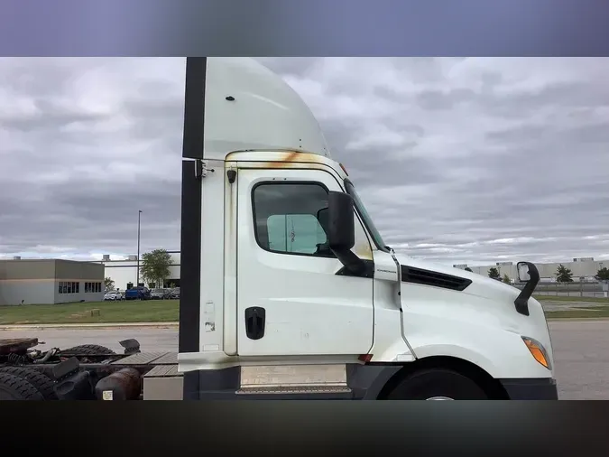 2019 Freightliner Cascadia 12606f27f908ffb4a9f8dd816822e5cd32d