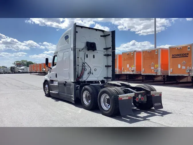 2023 Freightliner Cascadia 12606f43c508e3084dee490ce1e4e590c89