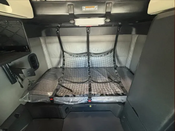 2022 Freightliner Cascadia 12606f759c90a059704fa307d89edf96d99