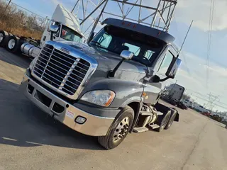 2018 FREIGHTLINER/MERCEDES CASCADIA 125